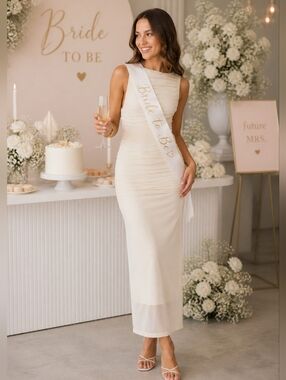 Butter Yellow Grad Or Bridal Dress - NWOT‎ Significant Other Midi Dress
